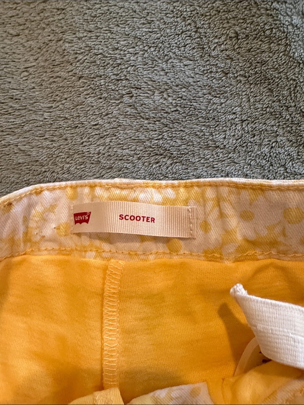 Levi's Yellow Floral Ruffle Skort - Picture 3 of 4